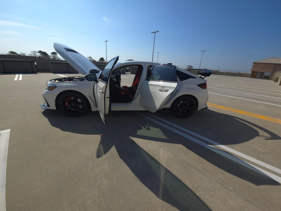 2023 Honda FL5 Civic Type R - Image 13 of 31