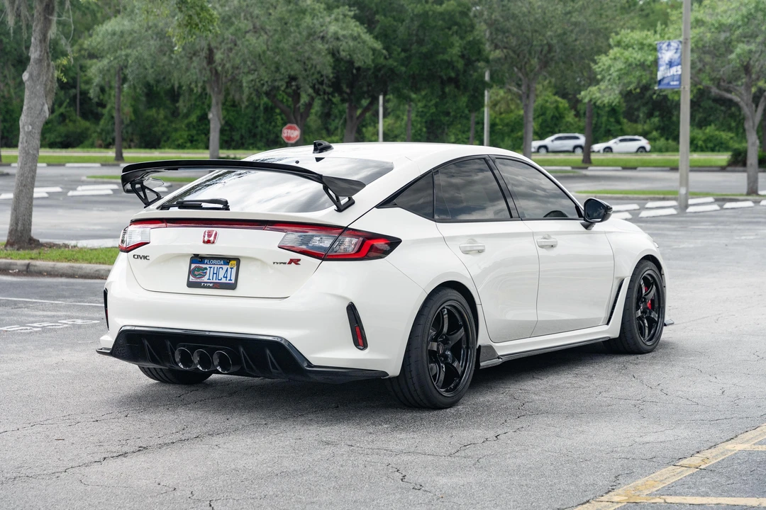 2023 Honda FL5 Civic Type R - Image 7 of 31