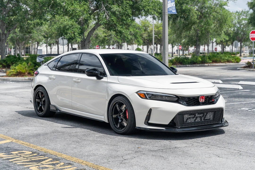 2023 Honda FL5 Civic Type R - Image 8 of 31