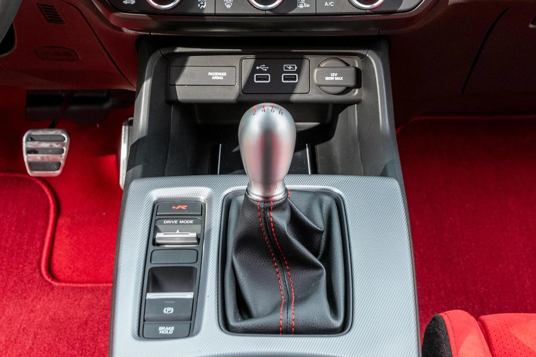 2023 Honda FL5 Civic Type R - Image 20 of 31