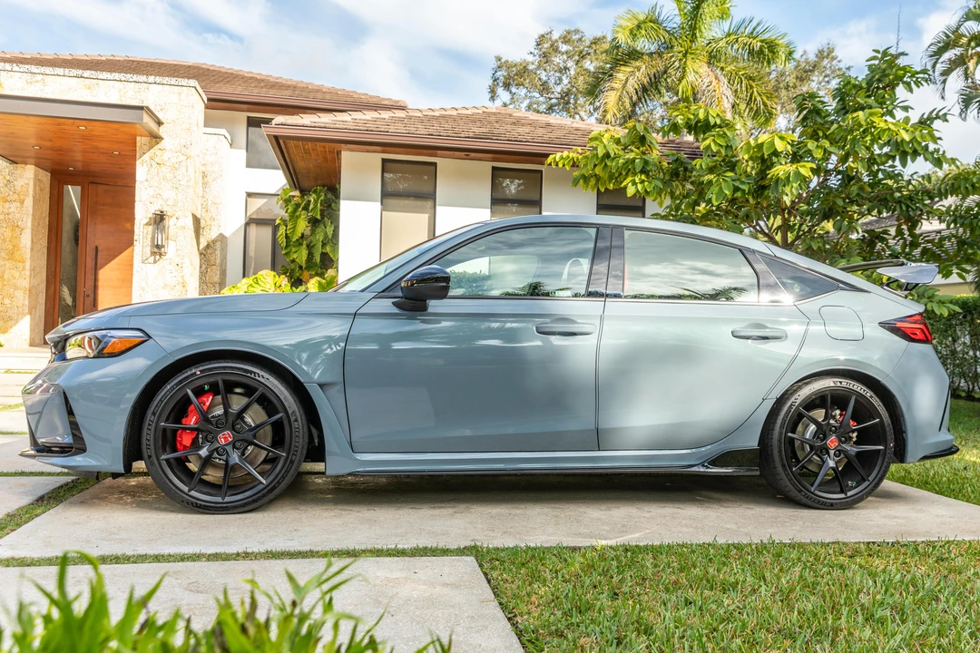 2023 Honda FL5 Civic Type R - Image 3 of 31