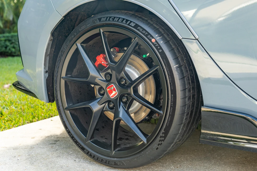 2023 Honda FL5 Civic Type R - Image 17 of 31