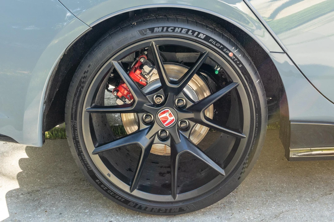 2023 Honda FL5 Civic Type R - Image 14 of 31