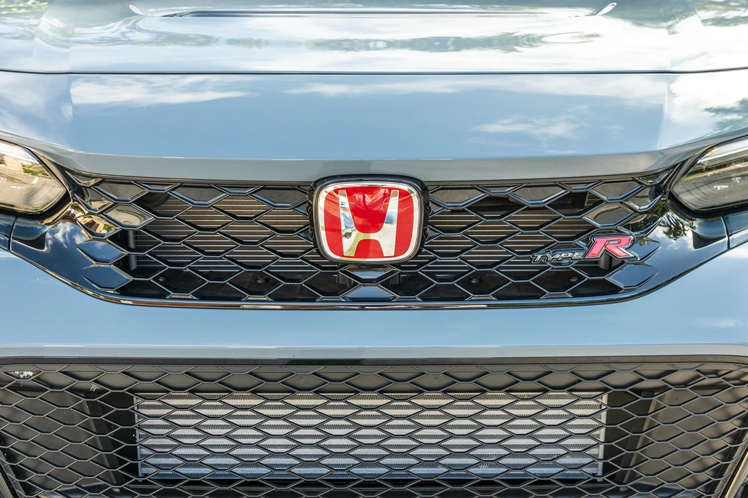 2023 Honda FL5 Civic Type R - Image 10 of 31