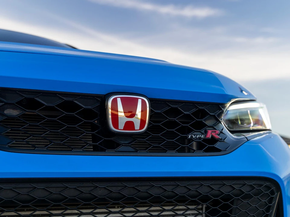 2023 Honda FL5 Civic Type R - Image 11 of 31