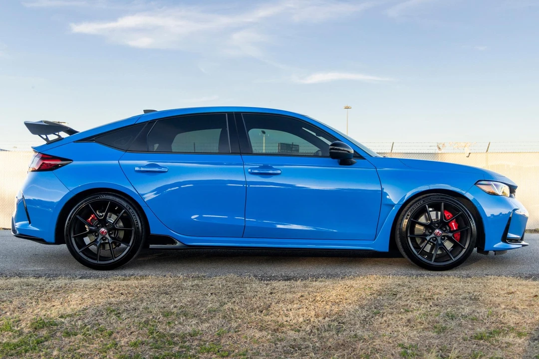 2023 Honda FL5 Civic Type R - Image 3 of 31