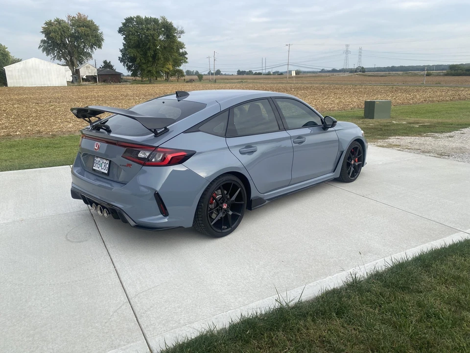 2023 Honda FL5 Civic Type R - Image 8 of 31
