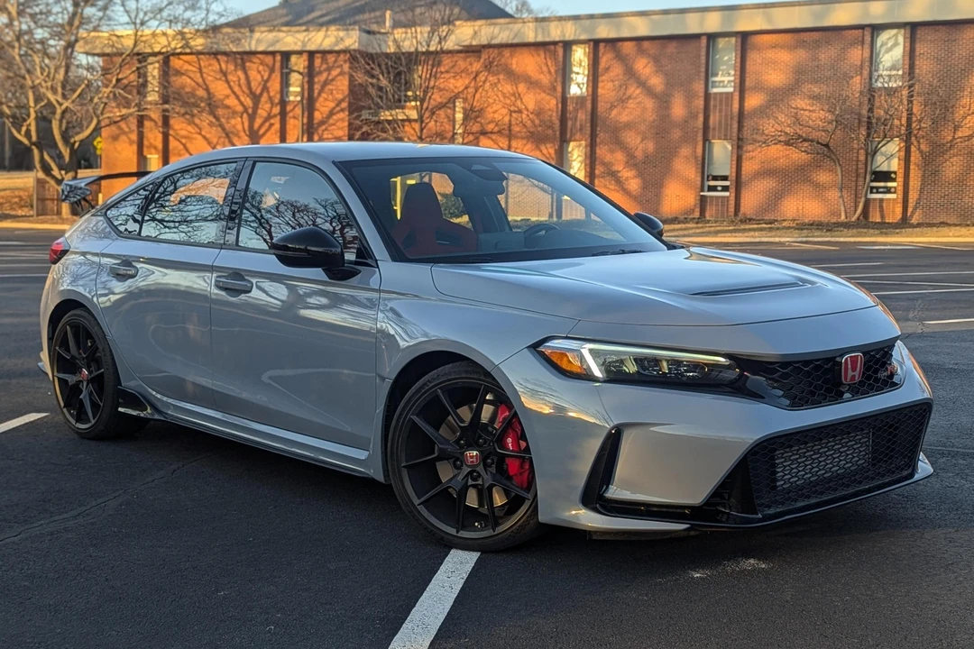 2023 Honda FL5 Civic Type R - Image 3 of 31