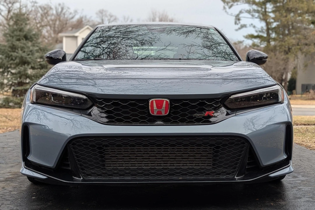 2023 Honda FL5 Civic Type R - Image 2 of 31