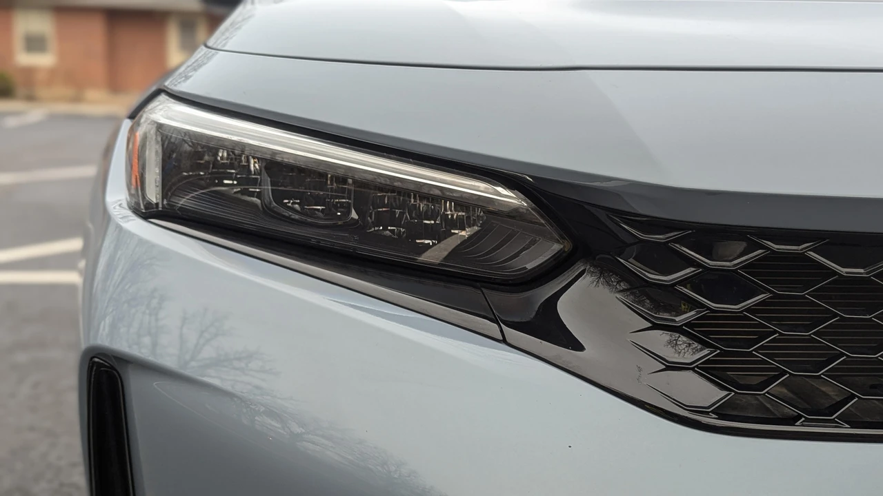 2023 Honda FL5 Civic Type R - Image 17 of 31