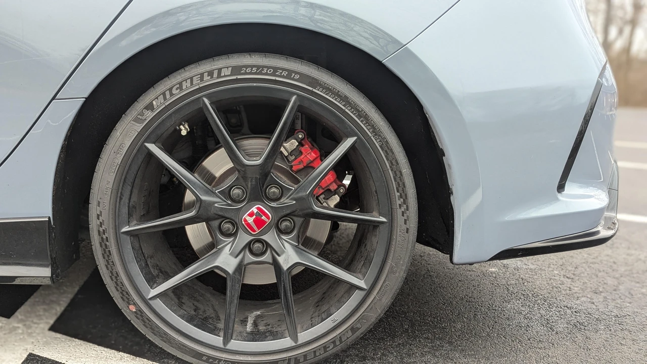 2023 Honda FL5 Civic Type R - Image 31 of 31
