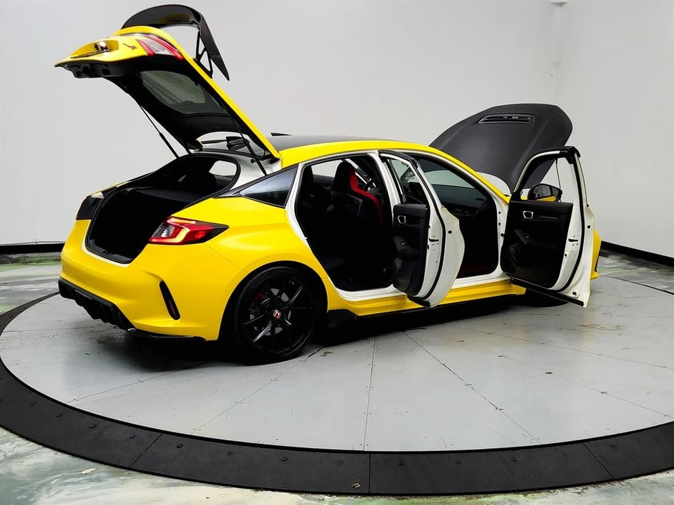 2023 Honda FL5 Civic Type R - Image 11 of 31