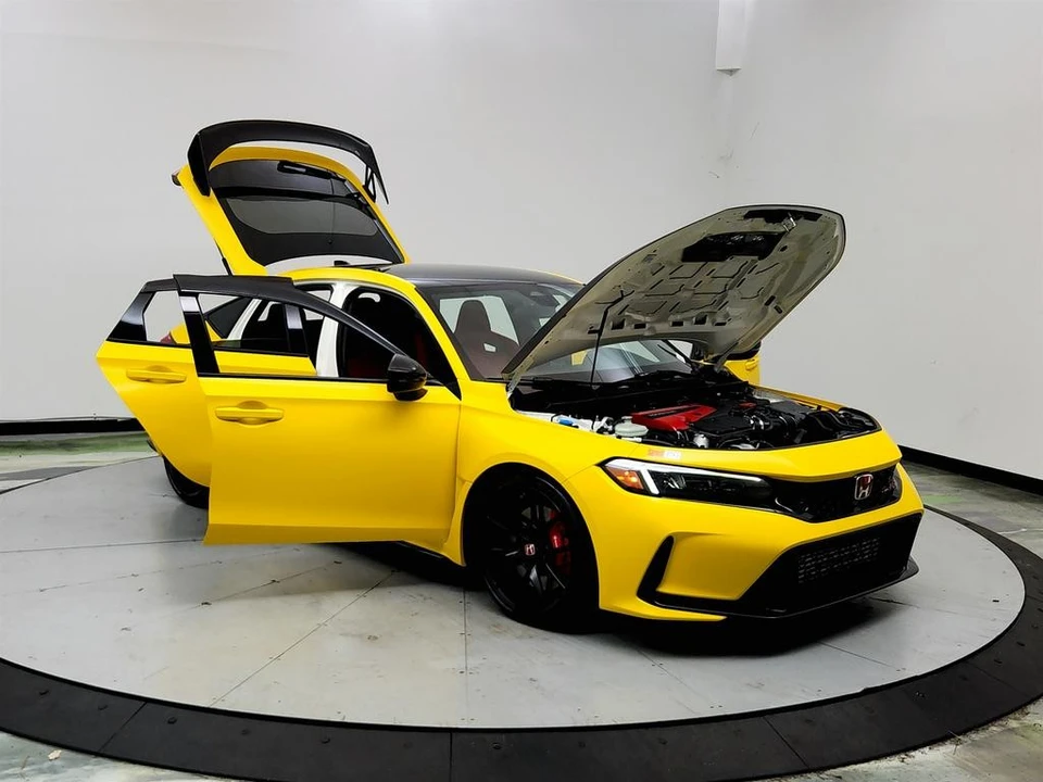 2023 Honda FL5 Civic Type R - Image 10 of 31