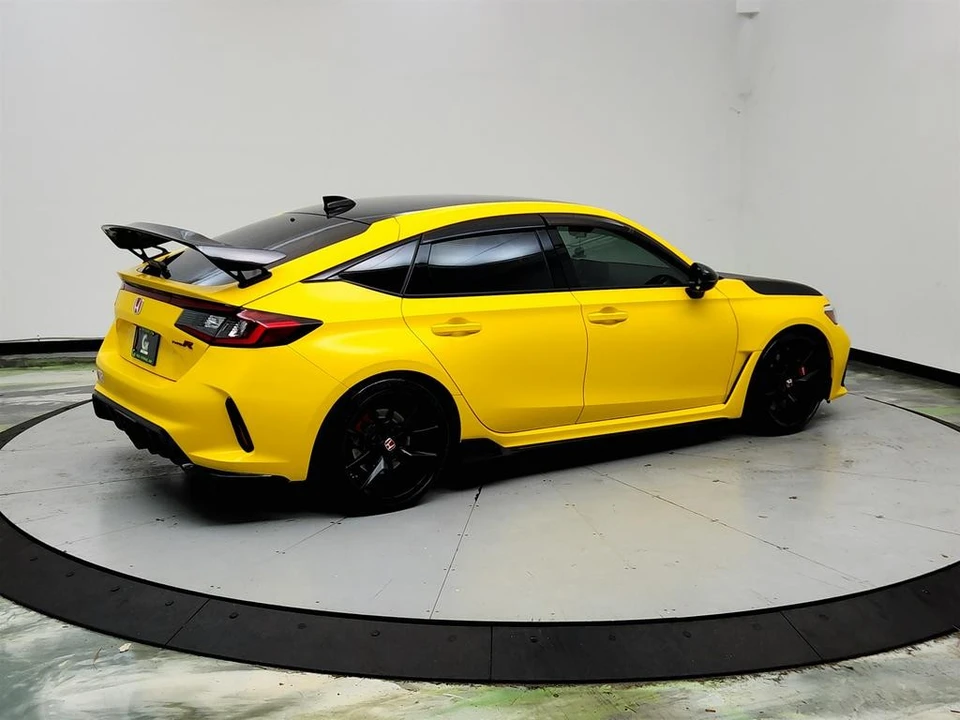 2023 Honda FL5 Civic Type R - Image 5 of 31