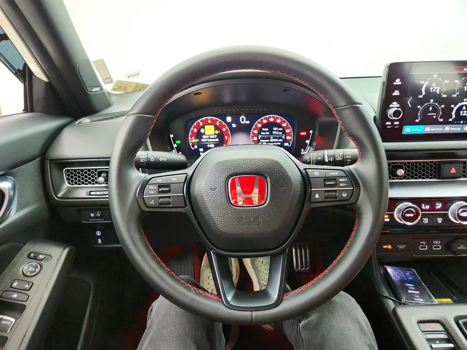 2023 Honda FL5 Civic Type R - Image 18 of 31