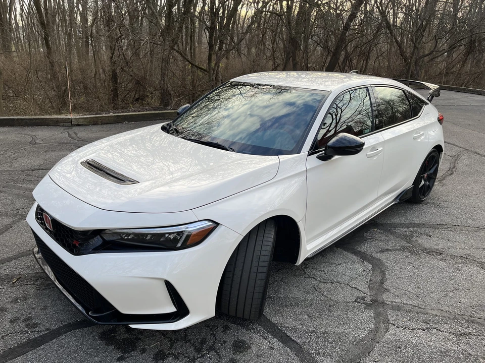 2023 Honda FL5 Civic Type R - Image 7 of 31