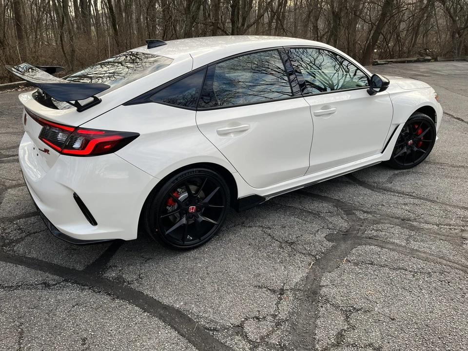 2023 Honda FL5 Civic Type R - Image 19 of 31