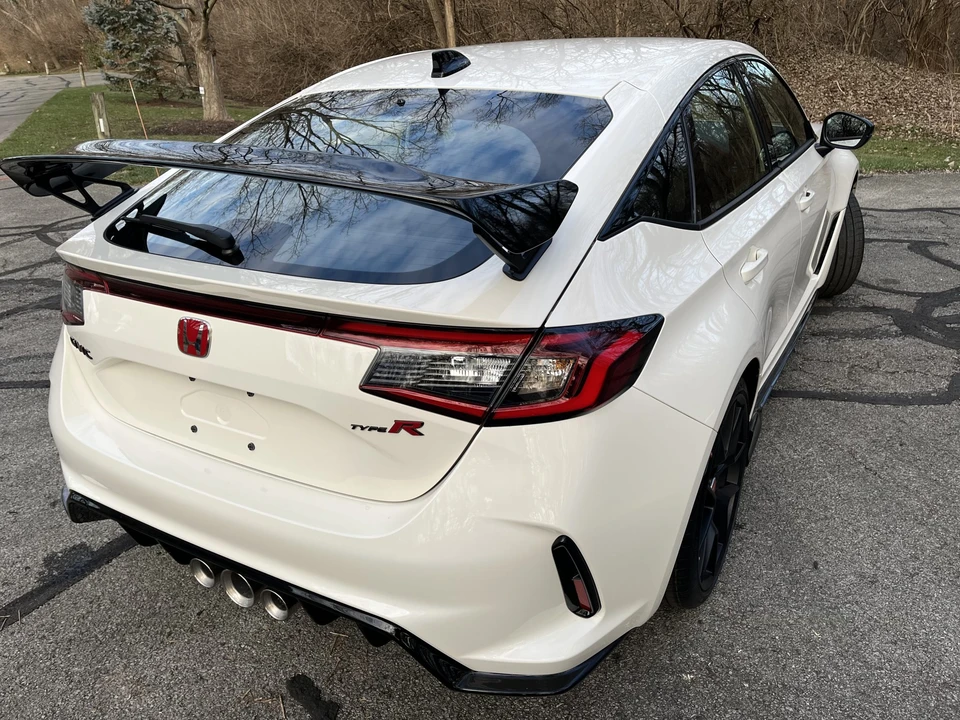 2023 Honda FL5 Civic Type R - Image 16 of 31