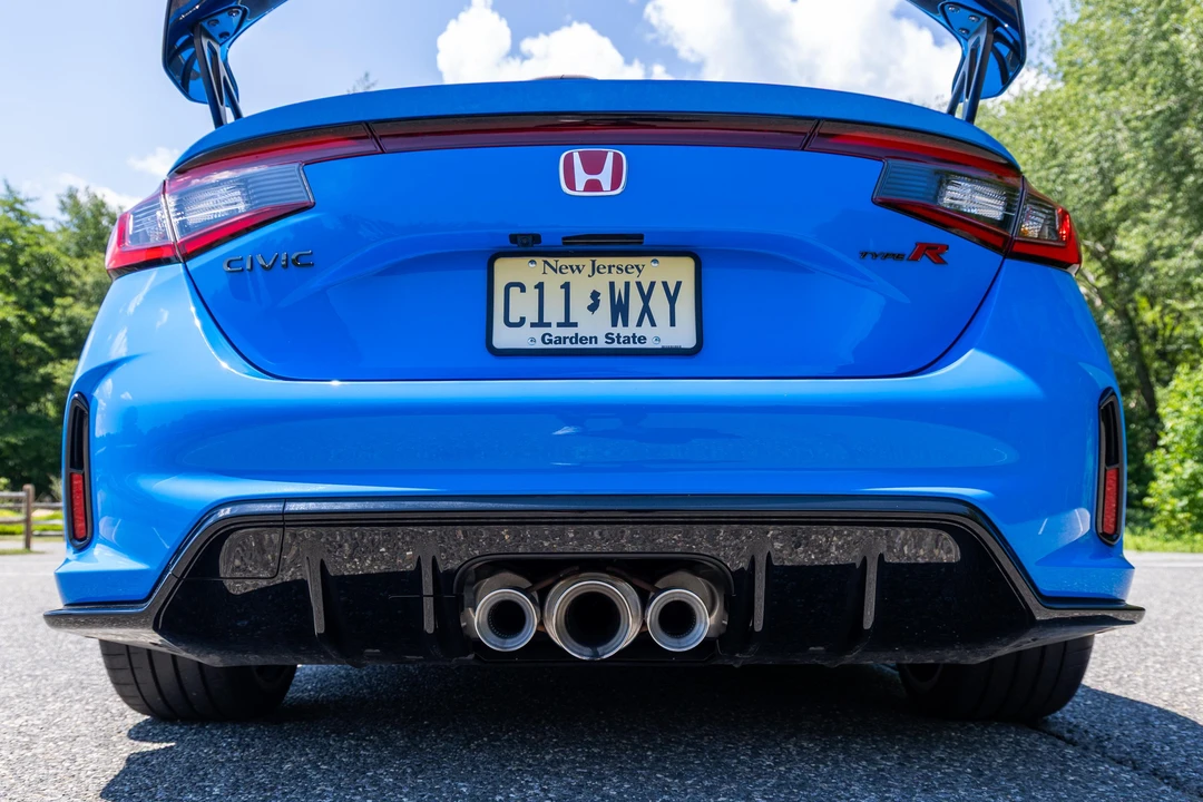 2023 Honda FL5 Civic Type R - Image 8 of 31