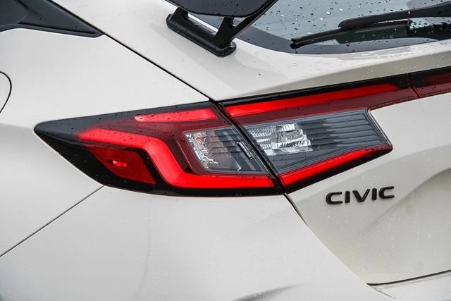 2023 Honda FL5 Civic Type R - Image 11 of 12
