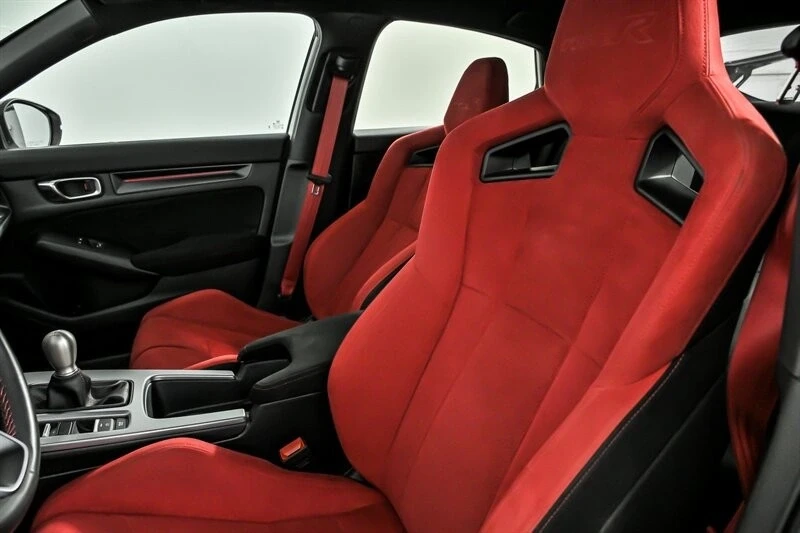 2023 Honda FL5 Civic Type R - Image 20 of 21