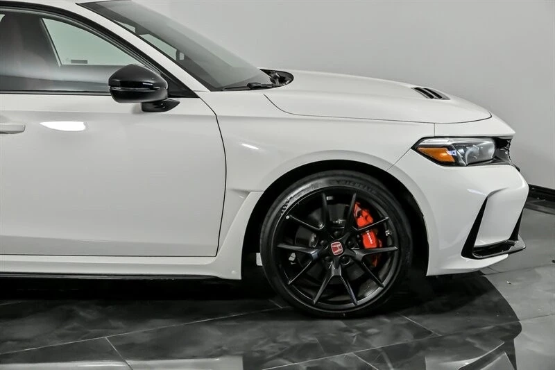 2023 Honda FL5 Civic Type R - Image 14 of 21
