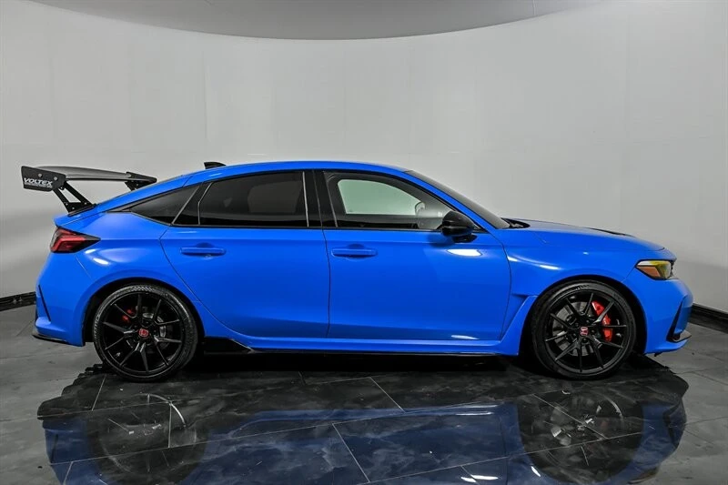 2023 Honda FL5 Civic Type R - Image 10 of 31