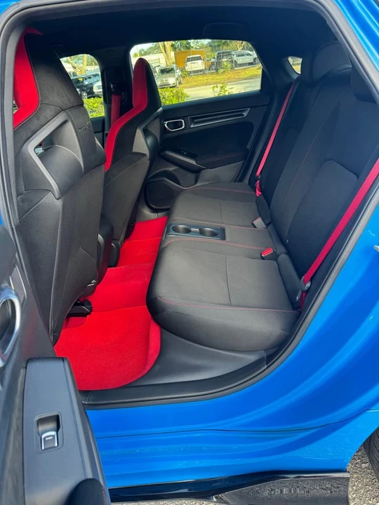 2023 Honda FL5 Civic Type R - Image 9 of 16