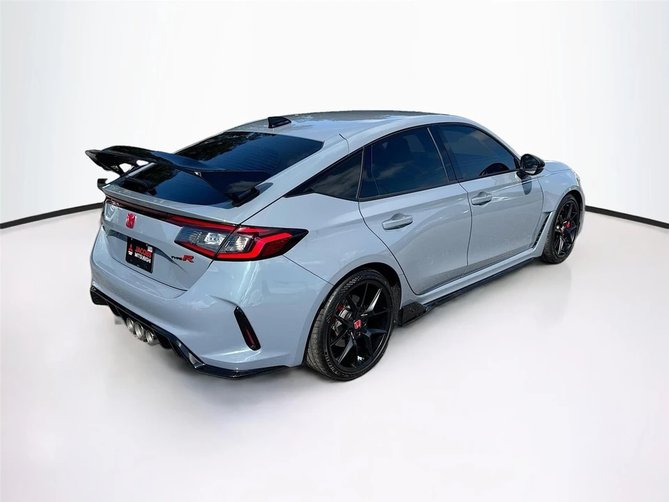 2023 Honda FL5 Civic Type R - Image 7 of 21