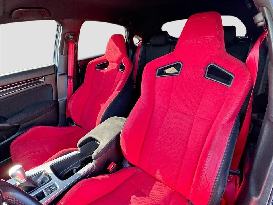 2023 Honda FL5 Civic Type R - Image 7 of 14