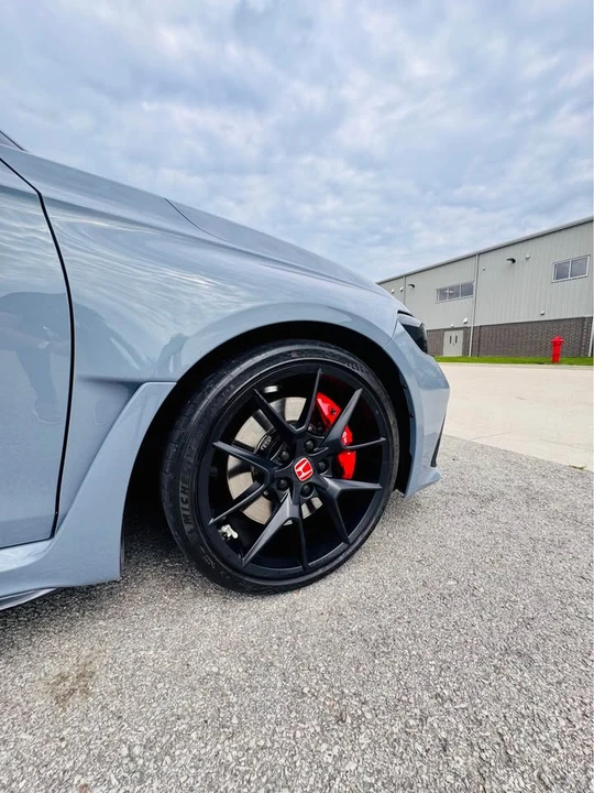 2023 Honda FL5 Civic Type R - Image 9 of 19