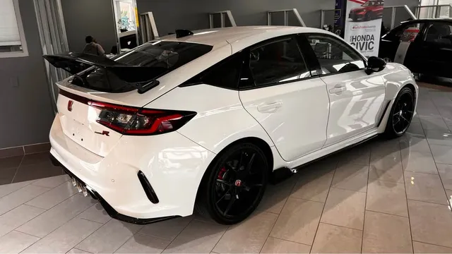 2023 Honda FL5 Civic Type R - Image 4 of 13