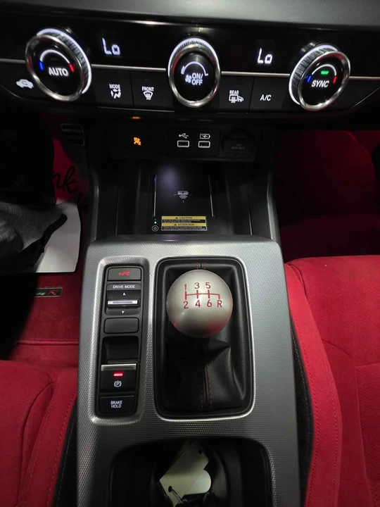 2023 Honda FL5 Civic Type R - Image 13 of 18