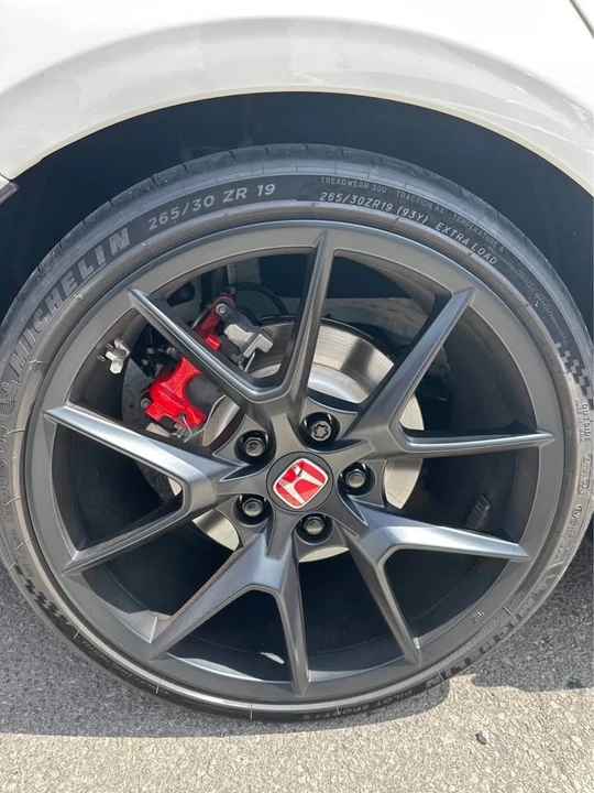 2023 Honda FL5 Civic Type R - Image 7 of 8