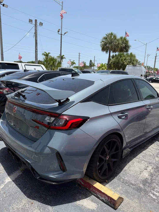 2023 Honda FL5 Civic Type R - Image 3 of 4