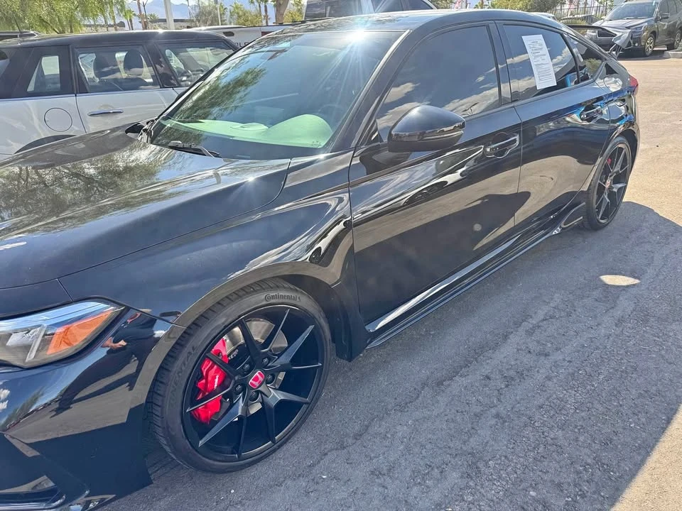 2023 Honda FL5 Civic Type R - Image 1 of 11