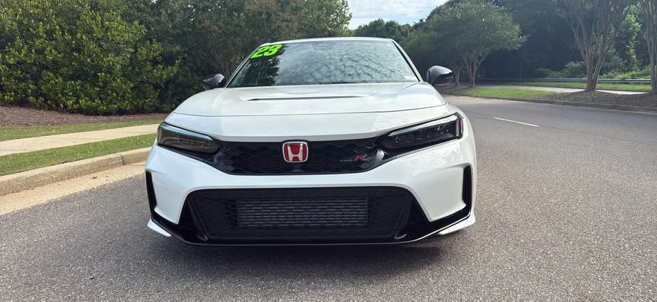 2023 Honda FL5 Civic Type R - Image 2 of 20