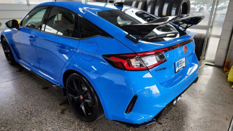 2023 Honda FL5 Civic Type R - Image 2 of 5
