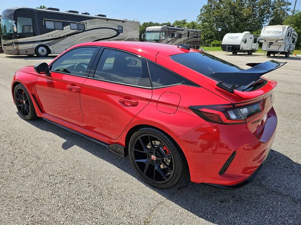 2023 Honda FL5 Civic Type R - Image 17 of 18