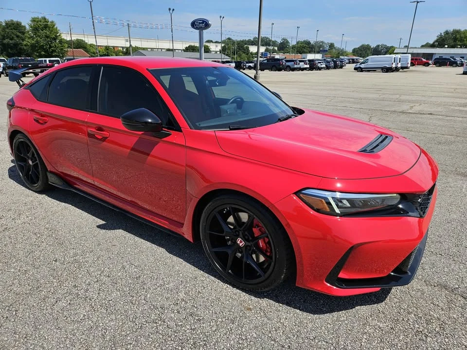 2023 Honda FL5 Civic Type R - Image 8 of 18