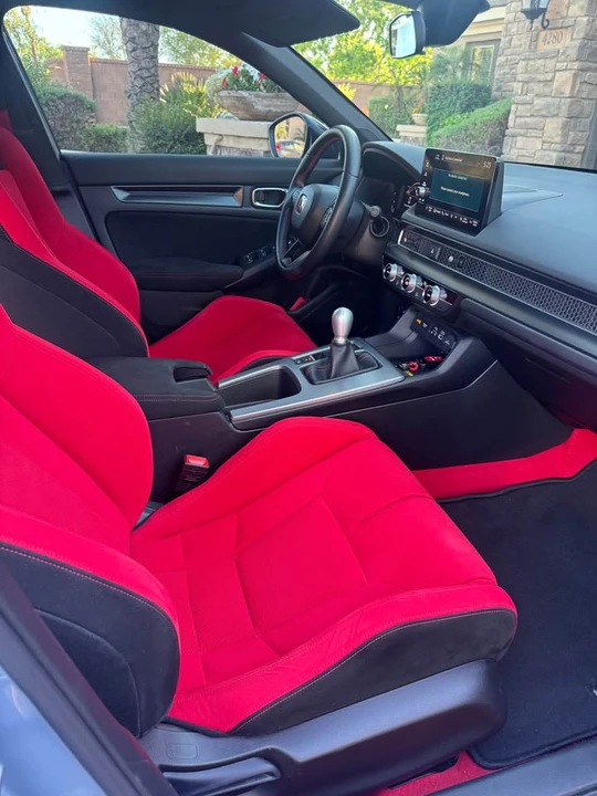 2023 Honda FL5 Civic Type R - Image 12 of 17