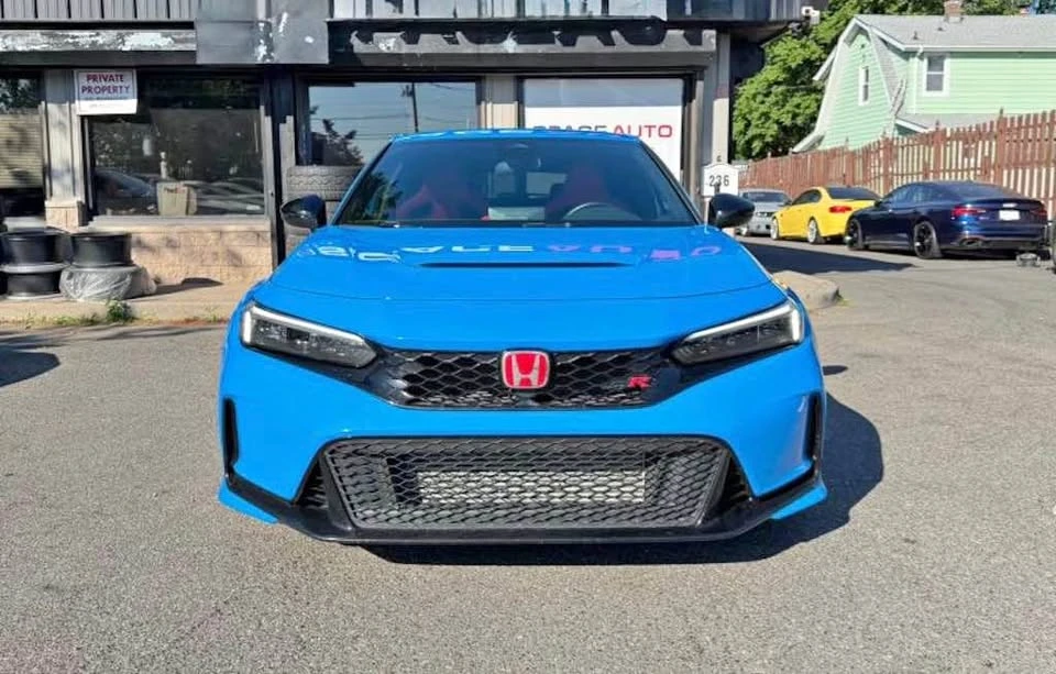 2023 Honda FL5 Civic Type R - Image 1 of 15