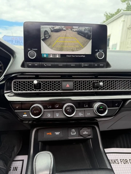 2023 Honda Civic 11th Gen - Image 13 of 17