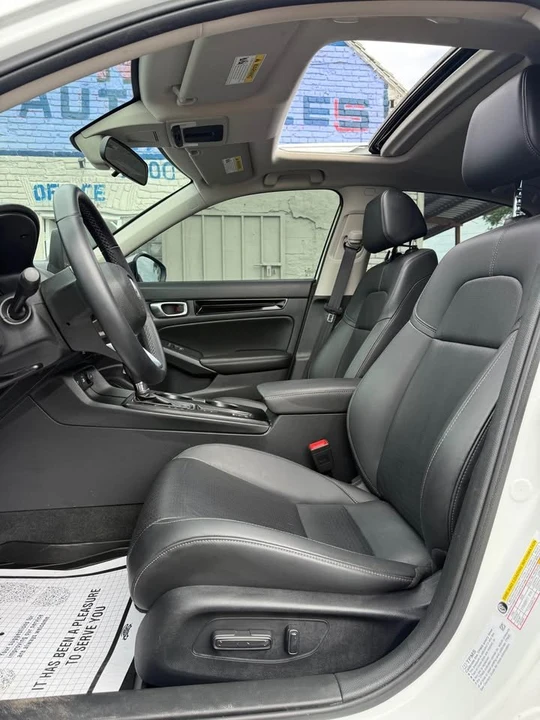 2023 Honda Civic 11th Gen - Image 16 of 17