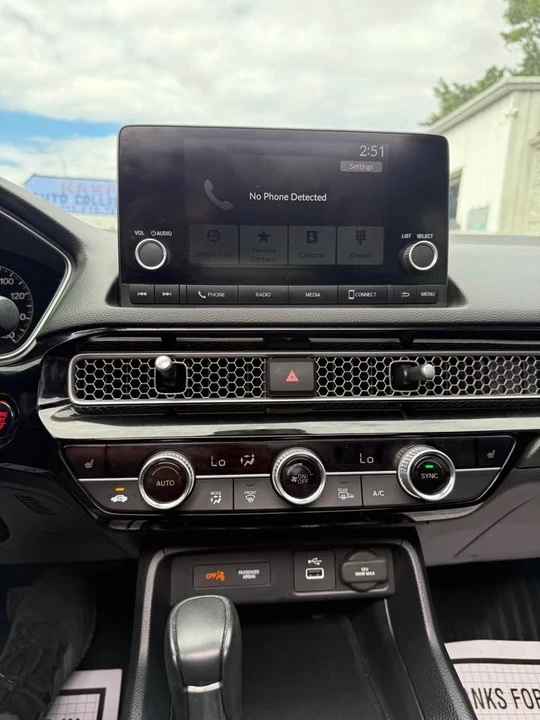 2023 Honda Civic 11th Gen - Image 12 of 17