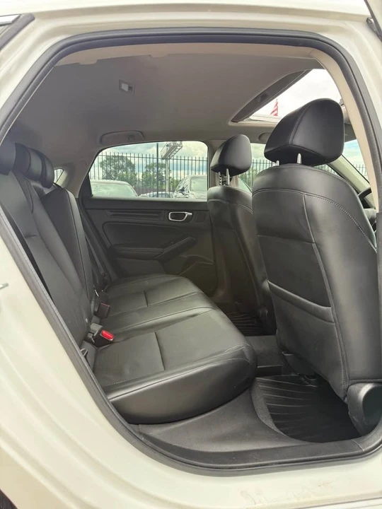 2023 Honda Civic 11th Gen - Image 14 of 17