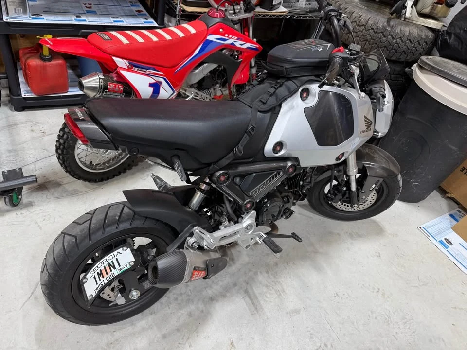 2023 Honda Motorcycles - Image 2 of 8