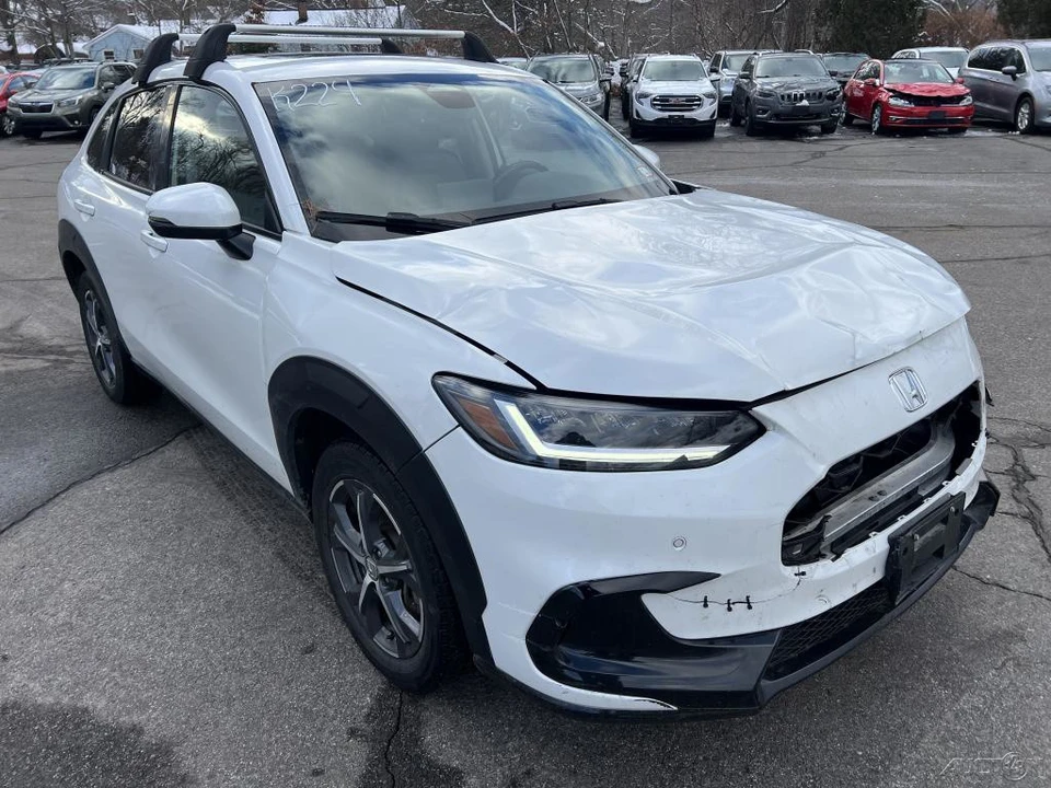 2023 Honda HR-V 3rd Gen - Image 9 of 12