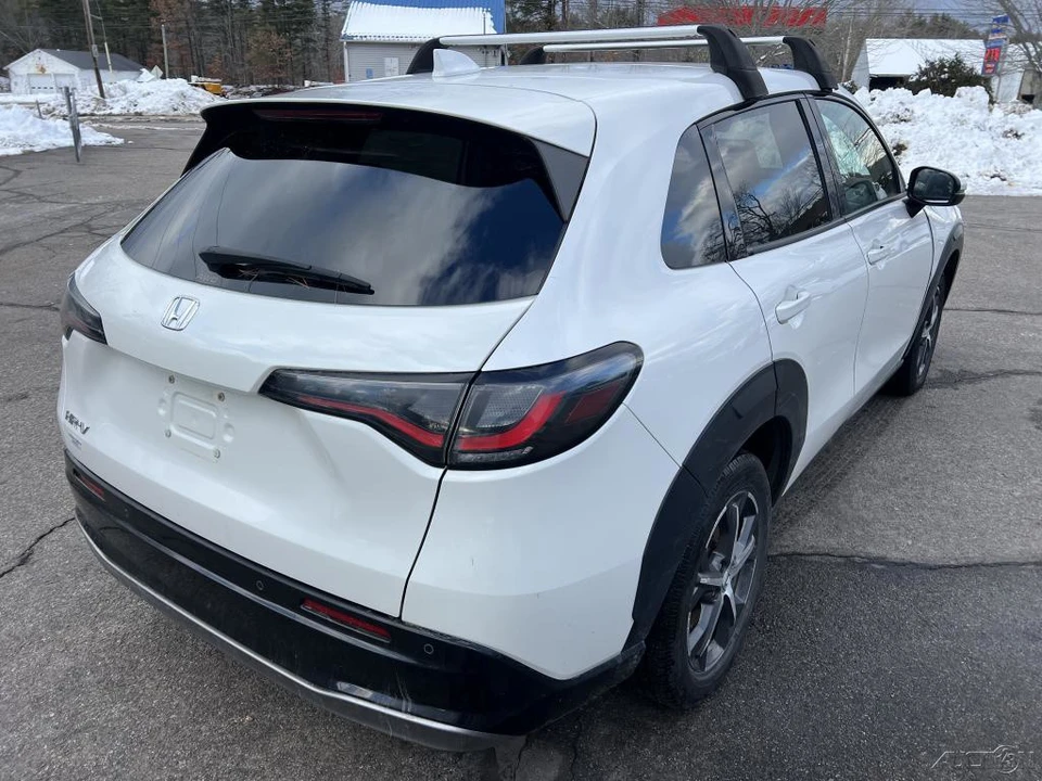 2023 Honda HR-V 3rd Gen - Image 8 of 12
