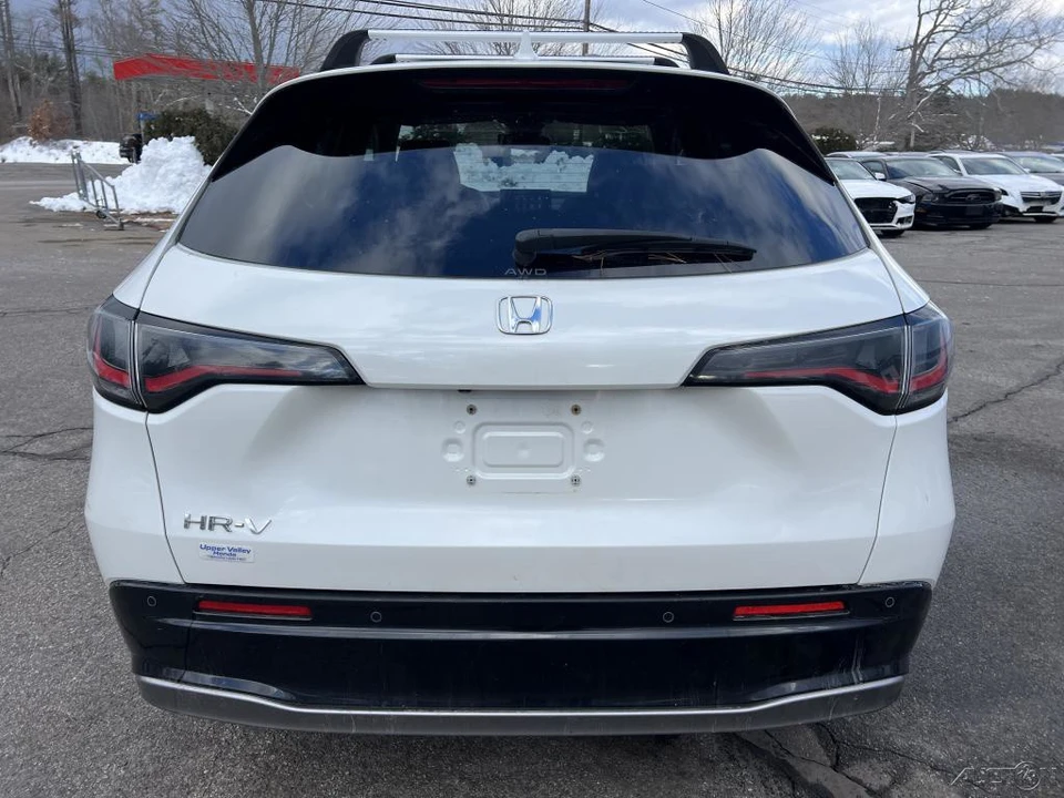 2023 Honda HR-V 3rd Gen - Image 4 of 12